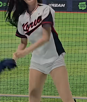 안타를 날려줘요 에브리데이 내가 응원하는 팀만 날렸으면 좋겠다..